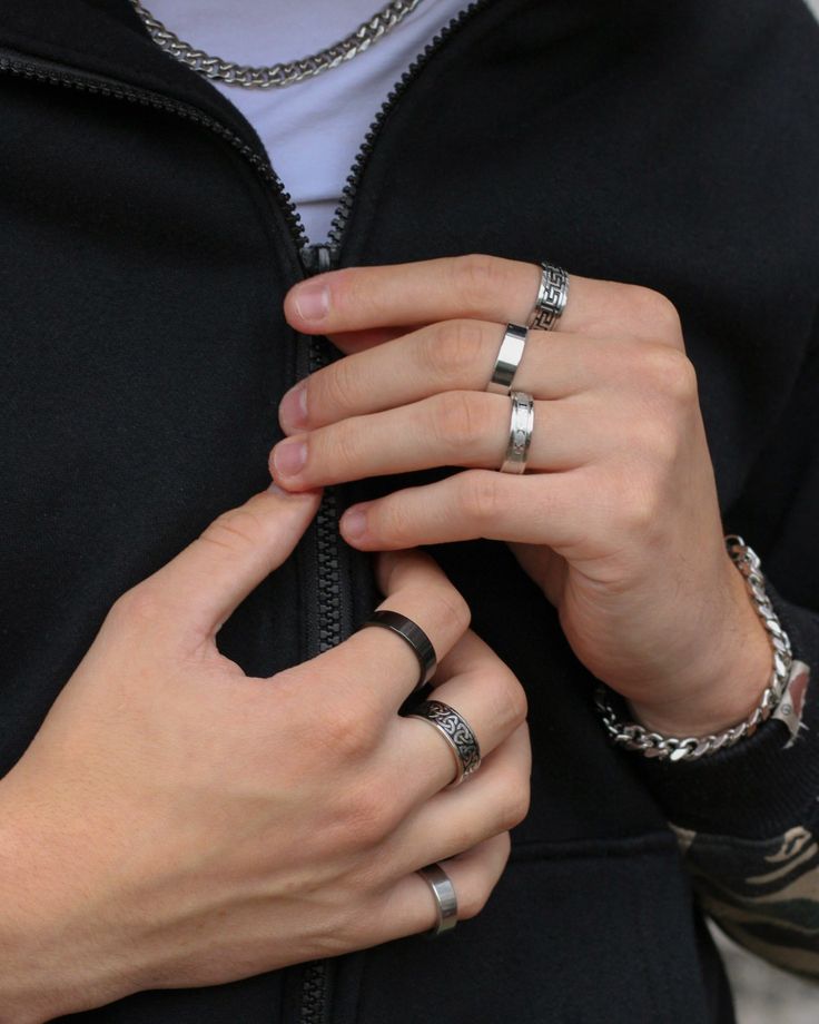 Five common fears men might have when buying or replacing a wedding ring