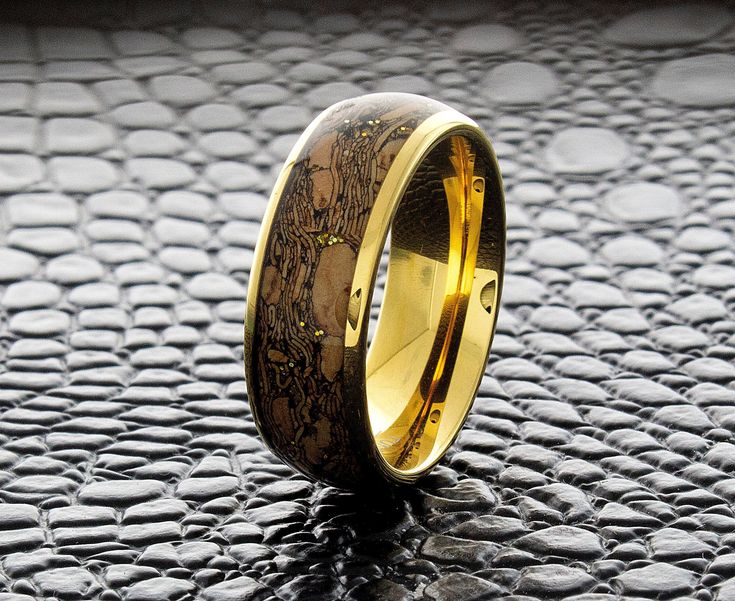 Beyond Gold: The Rise of Tungsten Rings in Contemporary Men's Fashions for Grooms