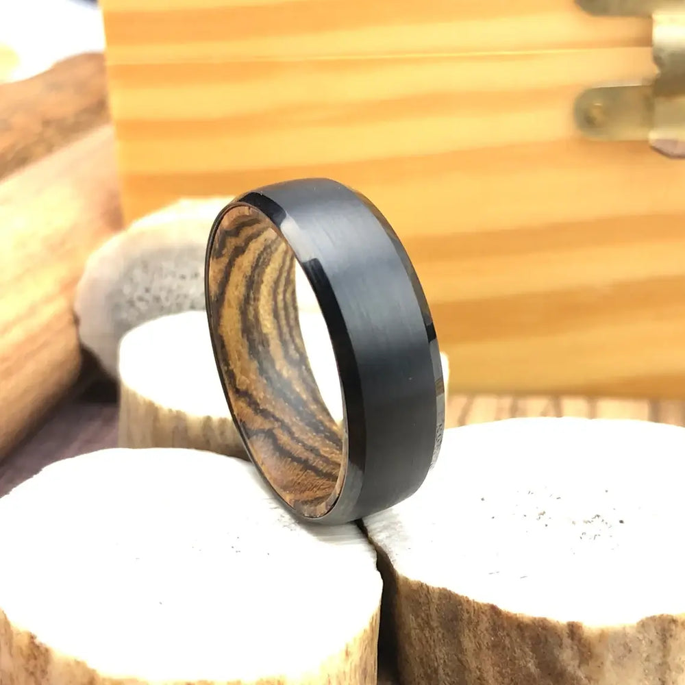 The Smity tungsten wedding band